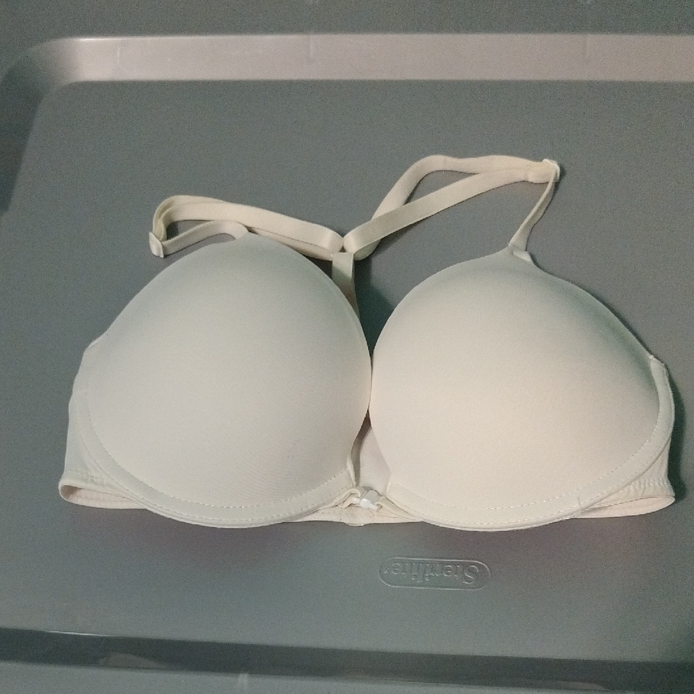 Victoria's Secret Cream Bra